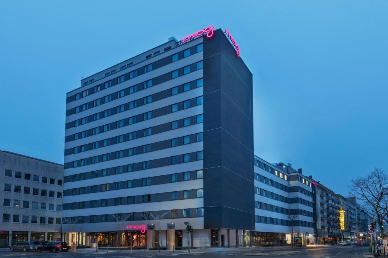 Moxy Duesseldorf City Hotel Екстериор снимка